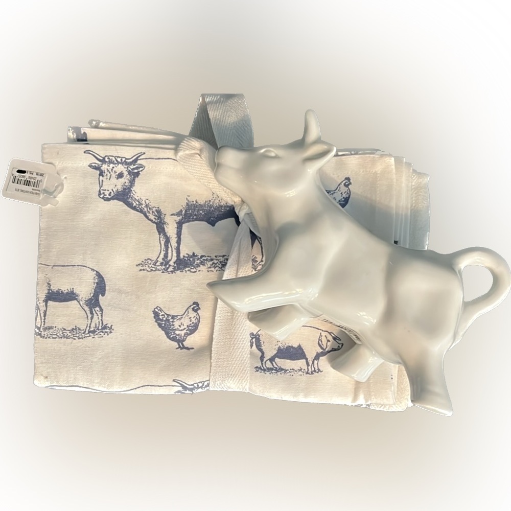 “Farm Fresh” gift bundle: cow-shaped creamer & S/2 cotton dishtowels-NWT